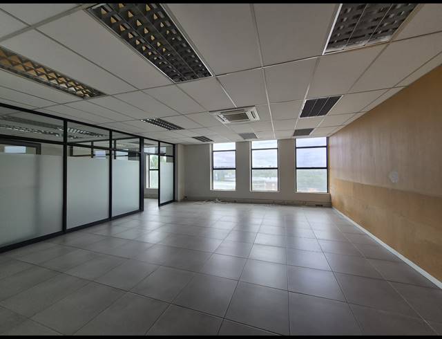 150M² OFFICE TO LET IN CRAIGHALL
